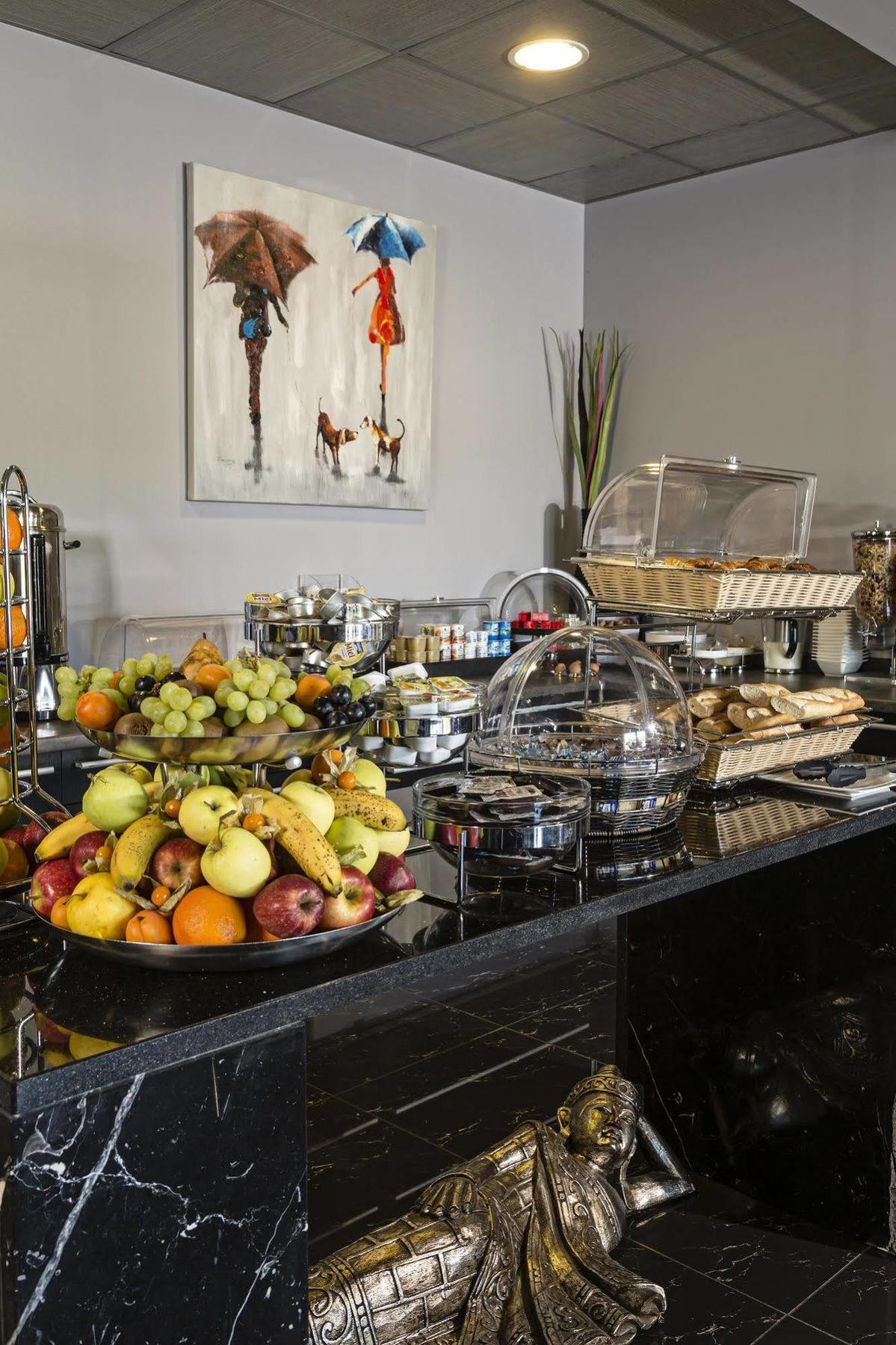 Le Ya'Tis Hotel Saint-Laurent-des-Arbres Ngoại thất bức ảnh